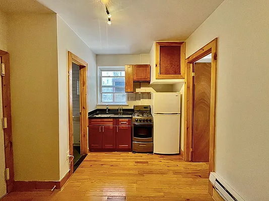 Rented by EXR | media 5