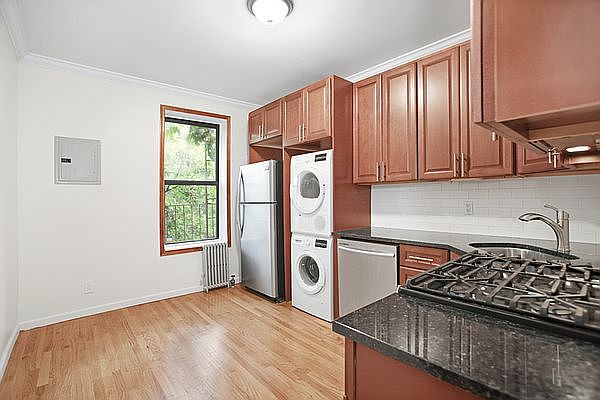 1st image of 157 Garfield Pl APT 4R