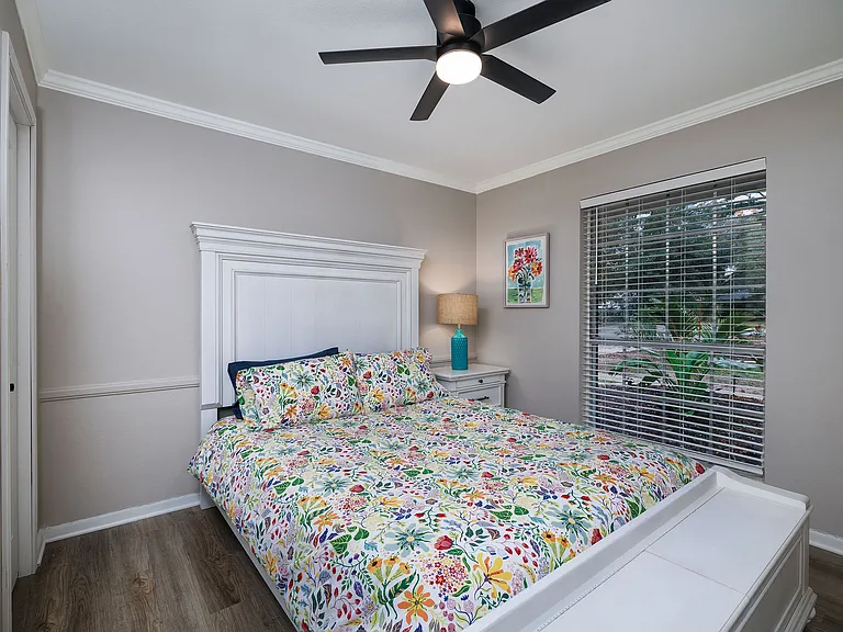 25607 Oakhurst Dr — Photo 14