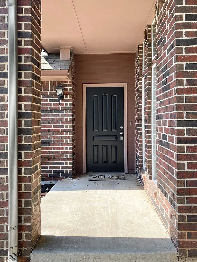Beautiful 3 bed 2 bath home in Moore — Photo 3