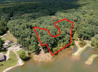 Yacht Ct, Keytesville, MO 65261