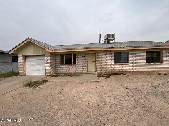 2nd image of 215 Caribe Cir