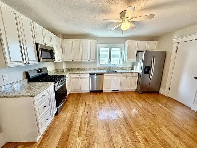 2 bed, 9999 sqft, $2,800 — Photo 1