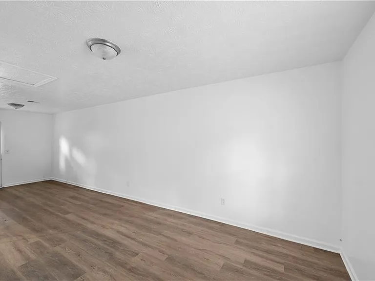 1012 Davis St #12 — Photo 4