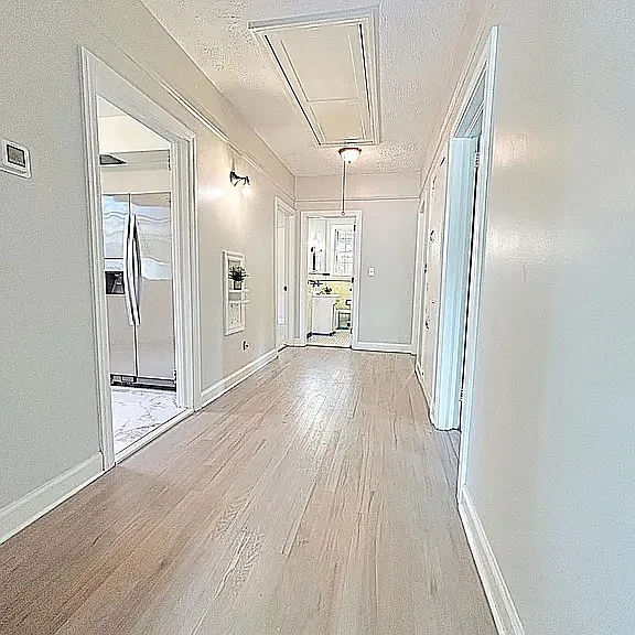 2100 Gloucester St — Photo 3