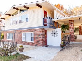 2175 Lone Wolf Dr, Cuba, MO 65453