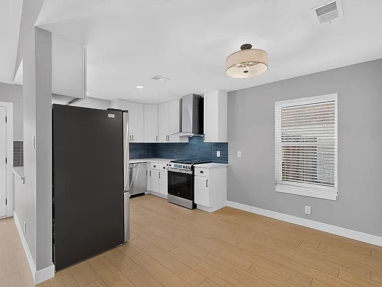 2606 Hilldale Blvd — Photo 18