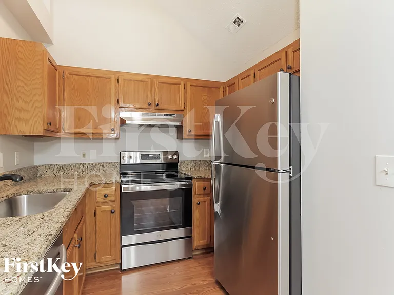 6202 Suntrace Way — Photo 7