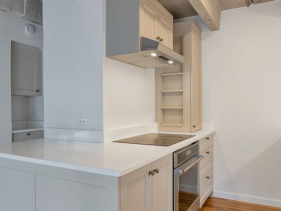 4th image of 33 N Corona St APT 407