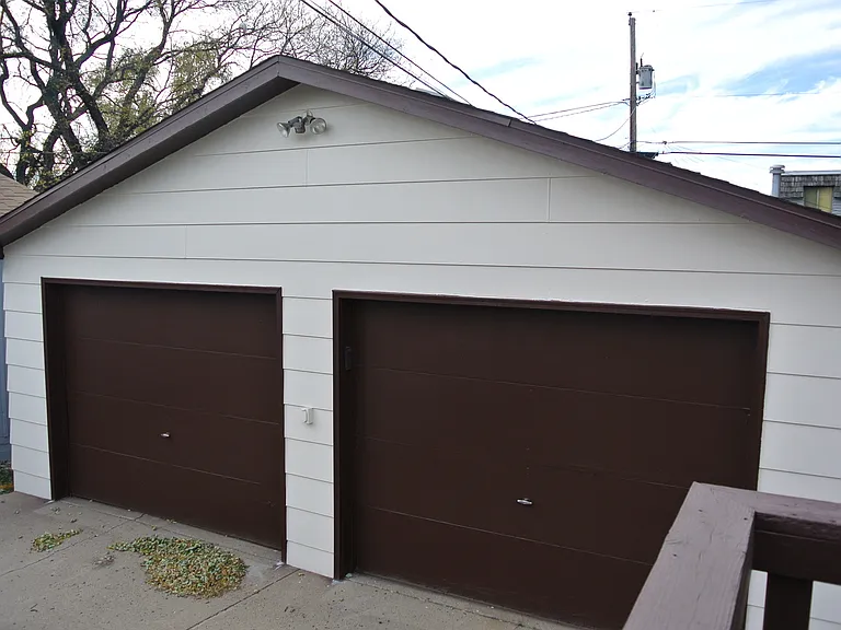 1500 Main St S — Photo 5