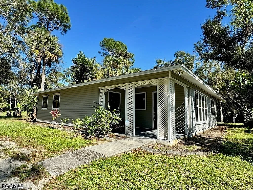 2 bed, 2.0 bath, 1502 sqft, $1,800 — Photo 3