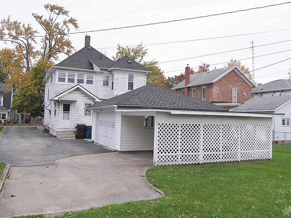3rd image of 218 W Central Ave