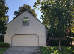 1304 Foothill Dr, Healdsburg, CA 95448