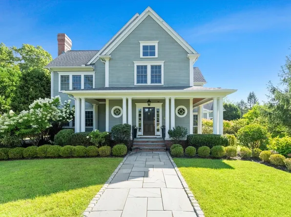 23 Stonefield Ct, Needham, MA 02492
