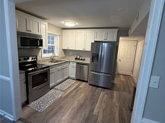 5th image of 5108 Oakforest Dr