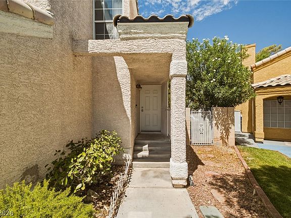 2nd image of 3305 Summerfield Ln