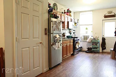 Rented by Rennit Inc.