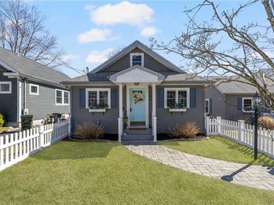 185 Namquid Dr, Warwick, RI, 02888