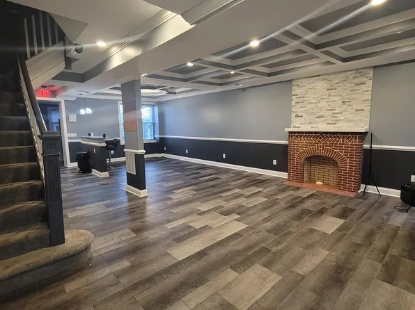 405 Lyndhurst St, Baltimore, MD 21229