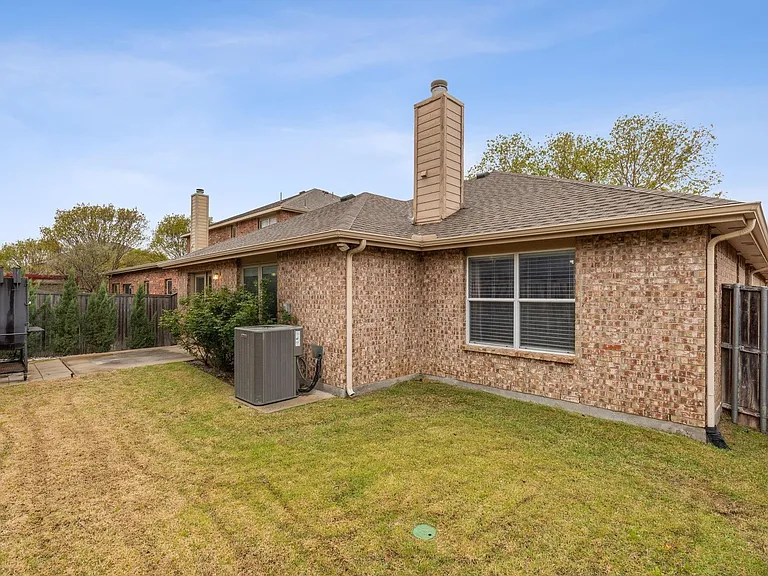 5944 Snow Creek Dr — Photo 4