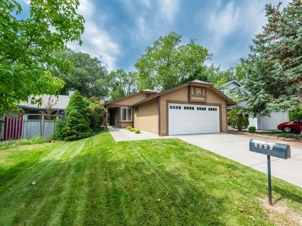 6254 Walnut Creek Rd, Reno, NV 89523