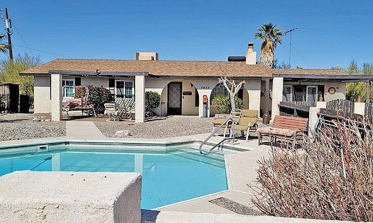 Front with Pool
