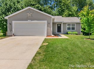 11127 Creekside Ct, Allendale, MI 49401