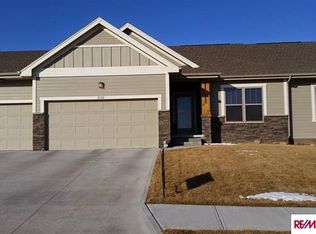 2722 N 190th St, Elkhorn, NE 68022