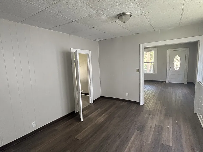 6819 Hope Ave — Photo 4