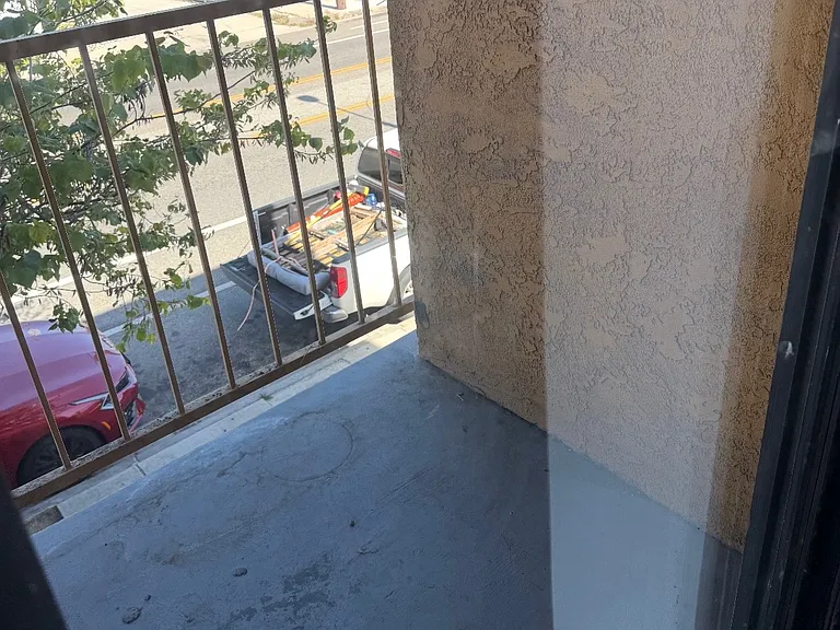 1615 S Pacific Ave — Photo 8