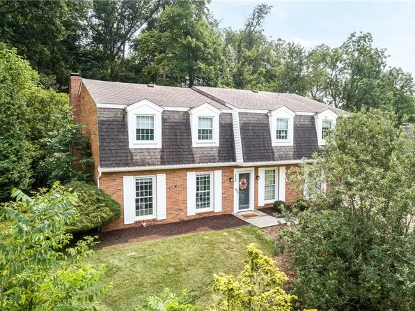 132 Sheffield Ln, Canonsburg, PA 15317