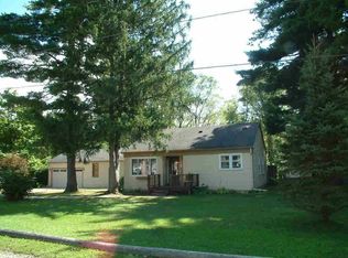 3209 Maplewood Ave, Lambertville, MI 48144