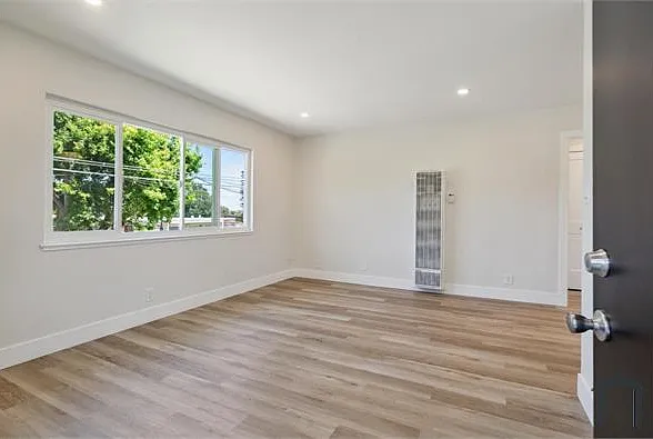 3441 Laguna Ave #1 — Photo 7