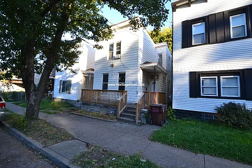 310 E 16th St Photo 1