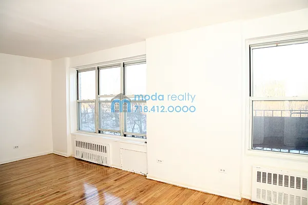 Rented by Moda Realty | media 22