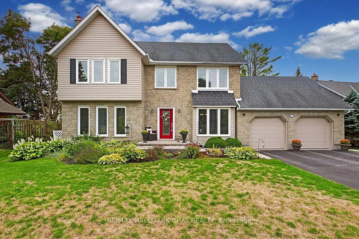 35 Howard Dr photo 1