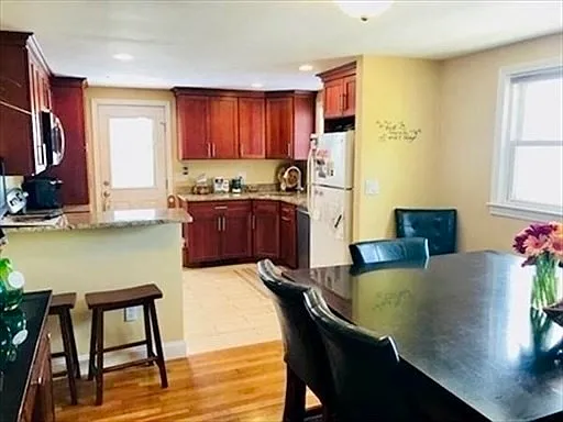 116 Upton Rd — Photo 9
