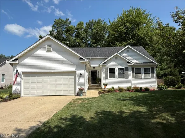320 Kent St, Wellington, OH 44090