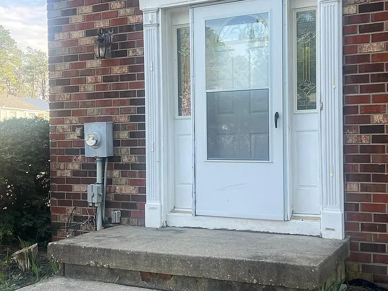 89 Dorchester Cir — Photo 3