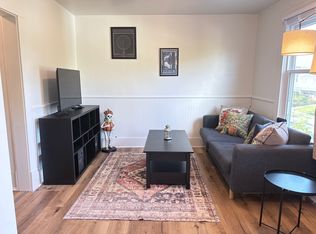 426 Leonard St NE #B, Grand Rapids, MI 49503