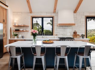 (Undisclosed Address), Encinitas, CA 92024