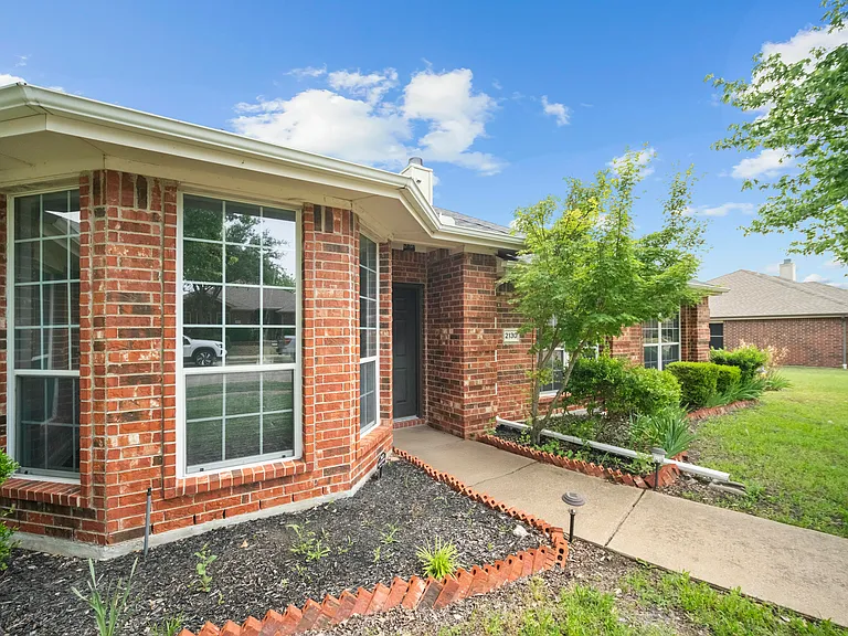 2130 Harvester Dr — Photo 38