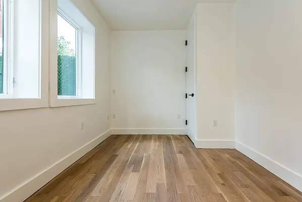 Rented by Nooklyn NYC LLC | media 60