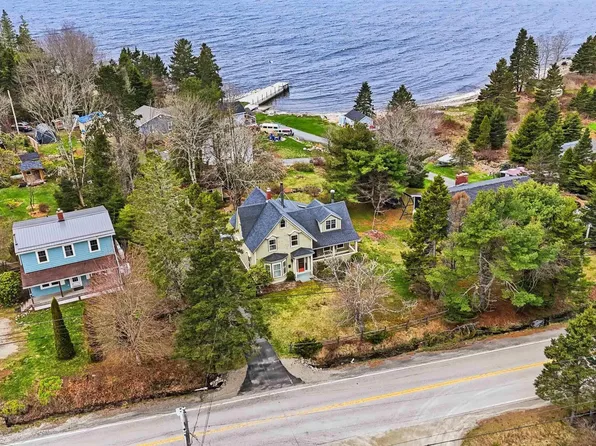 8502 Saint Margarets Bay Rd, Halifax, NS B0J 1B0