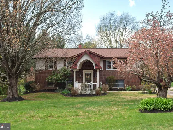 4402 Klee Ct, Sykesville, MD 21784