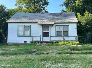 1107 Delaware St, Perry, OK 73077