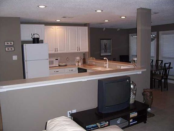 4th image of 740 Sandpiper Dr