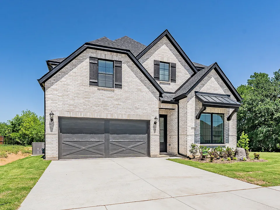 123 Waltham Trl