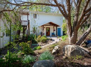 2113 Tuttle Ln, Lummi Island, WA 98262