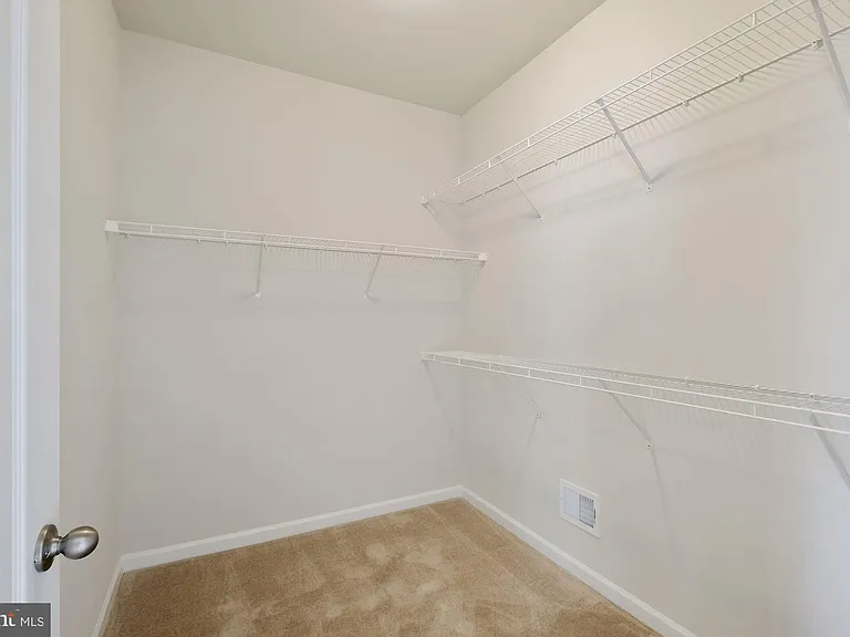 5986 Passend Dr — Photo 22